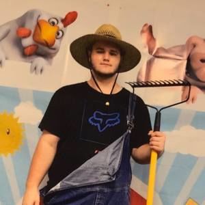 Meet your Posher, Tyler